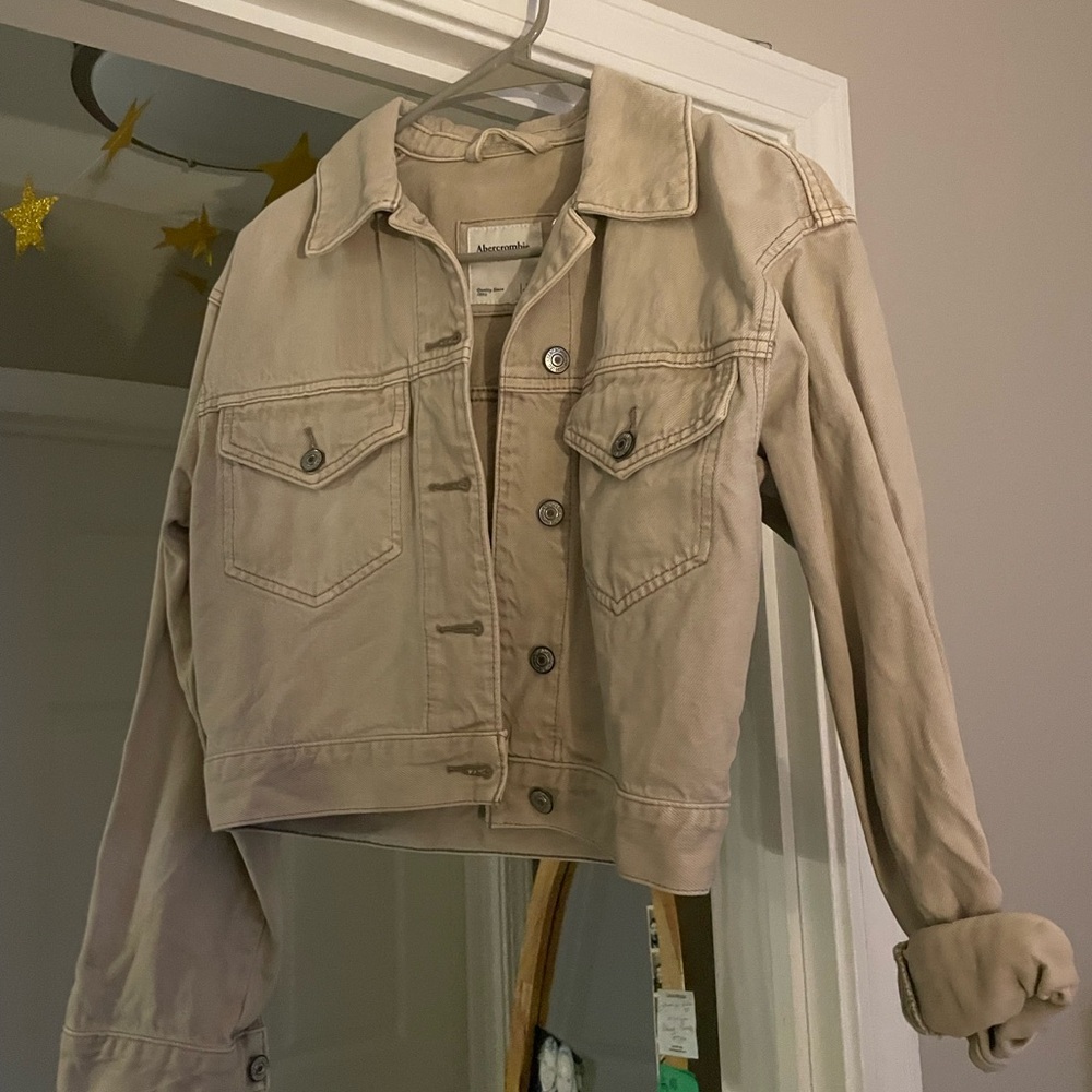Abercrombie & Fitch Light Beige Cropped Jean Jacket